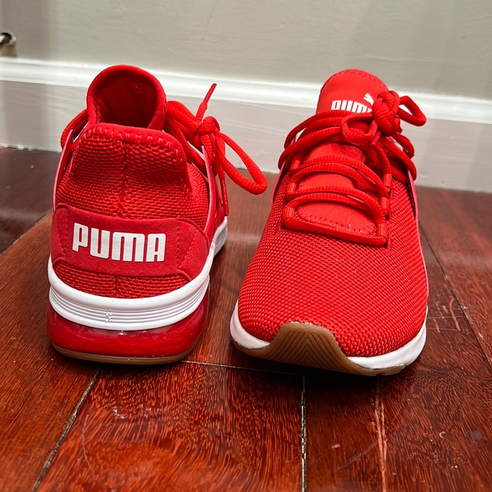 Puma sneakers red